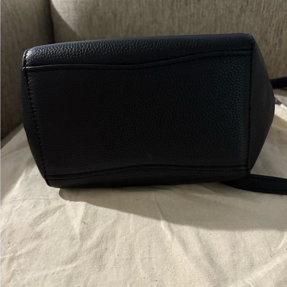 Tory Burch Black Leather Shoulder/crossbody Bucket Bag - Picture 4 of 4